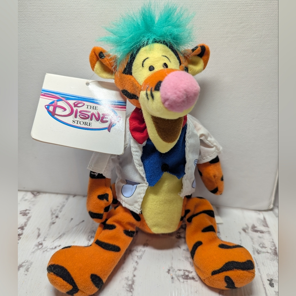 VINTAGE NEW DISNEY STORE EXCLUSIVE TIGGER MAD SCIENTIST HALLOWEEN PLUSH BEAN BAG